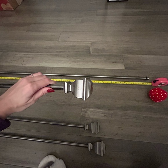 Curtain Rods - Picture 8 of 9